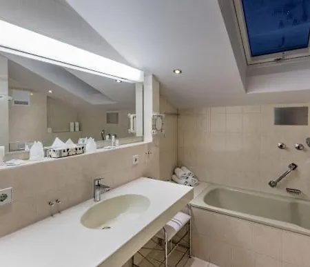Landgasthaus & Kurfer Hof 3* Bad Endorf